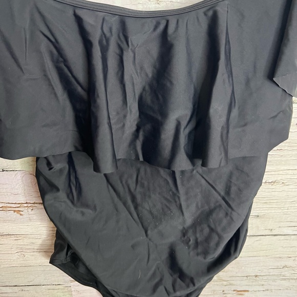 Pink blush maternity swim black size large ruffle - Picture 3 of 10